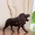 Statuette Lion Africain - Noir & Beige – Image 3