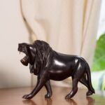 Statuette Lion Africain - Noir & Beige – Image 2
